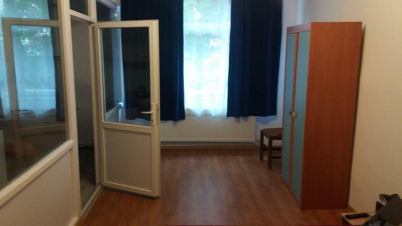 Apartamente Sara Яссы Экстерьер фото